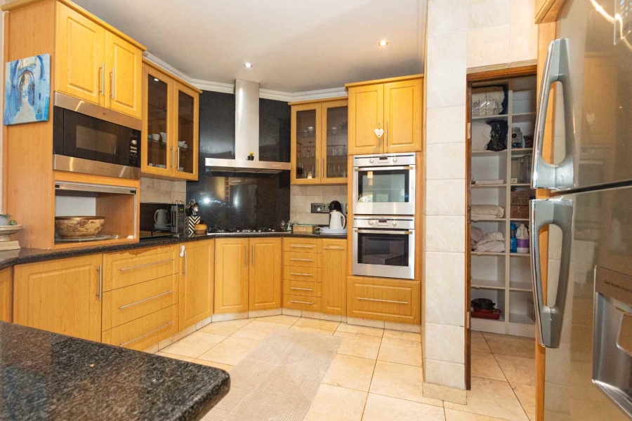 To Let 4 Bedroom Property for Rent in Ridgeworth Western Cape